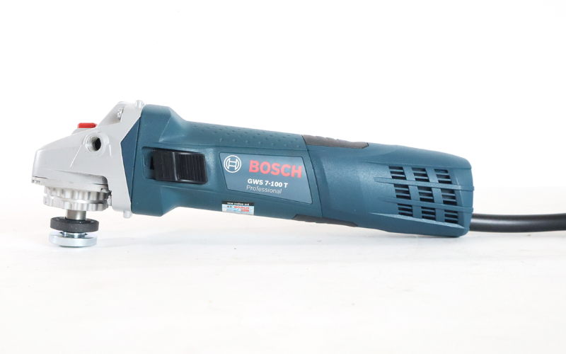 may-mai-cam-tay-bosch-gws-7-100t-1