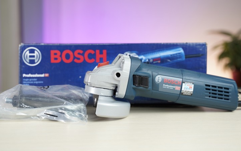 may-mai-cam-tay-bosch-gws-900-100s-1