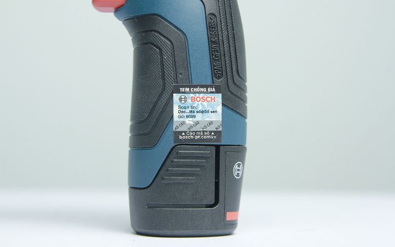 may-khoan-dong-luc-pin-bosch-gsb-120-li-1-pin-sac-2-chau-phu-kien-4
