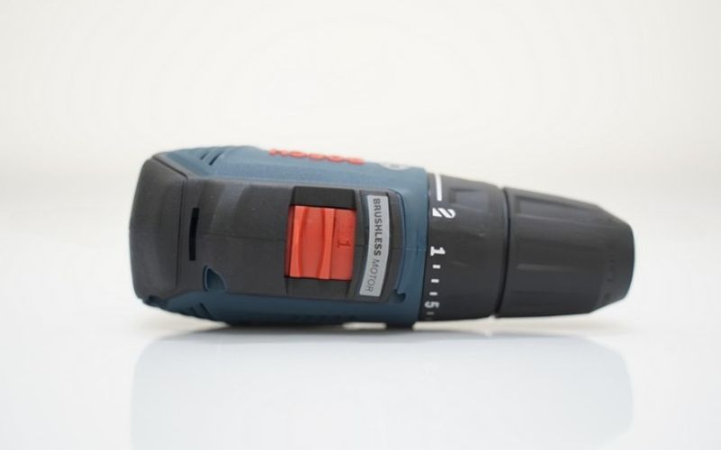 may-khoan-van-vit-dung-pin-bosch-gsr-12v-30-4