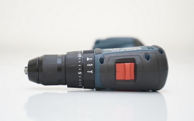 may-khoan-van-vit-pin-bosch-gsb-18v-50-3