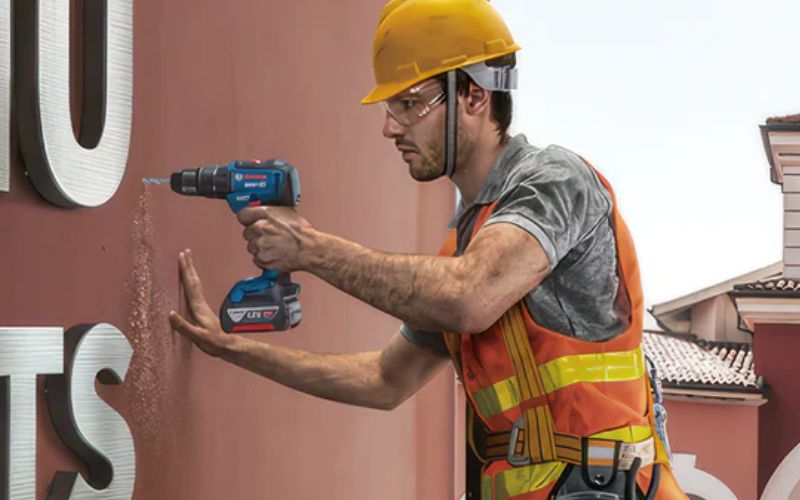 Máy khoan vặn vít dùng pin Bosch GSR 18V-50